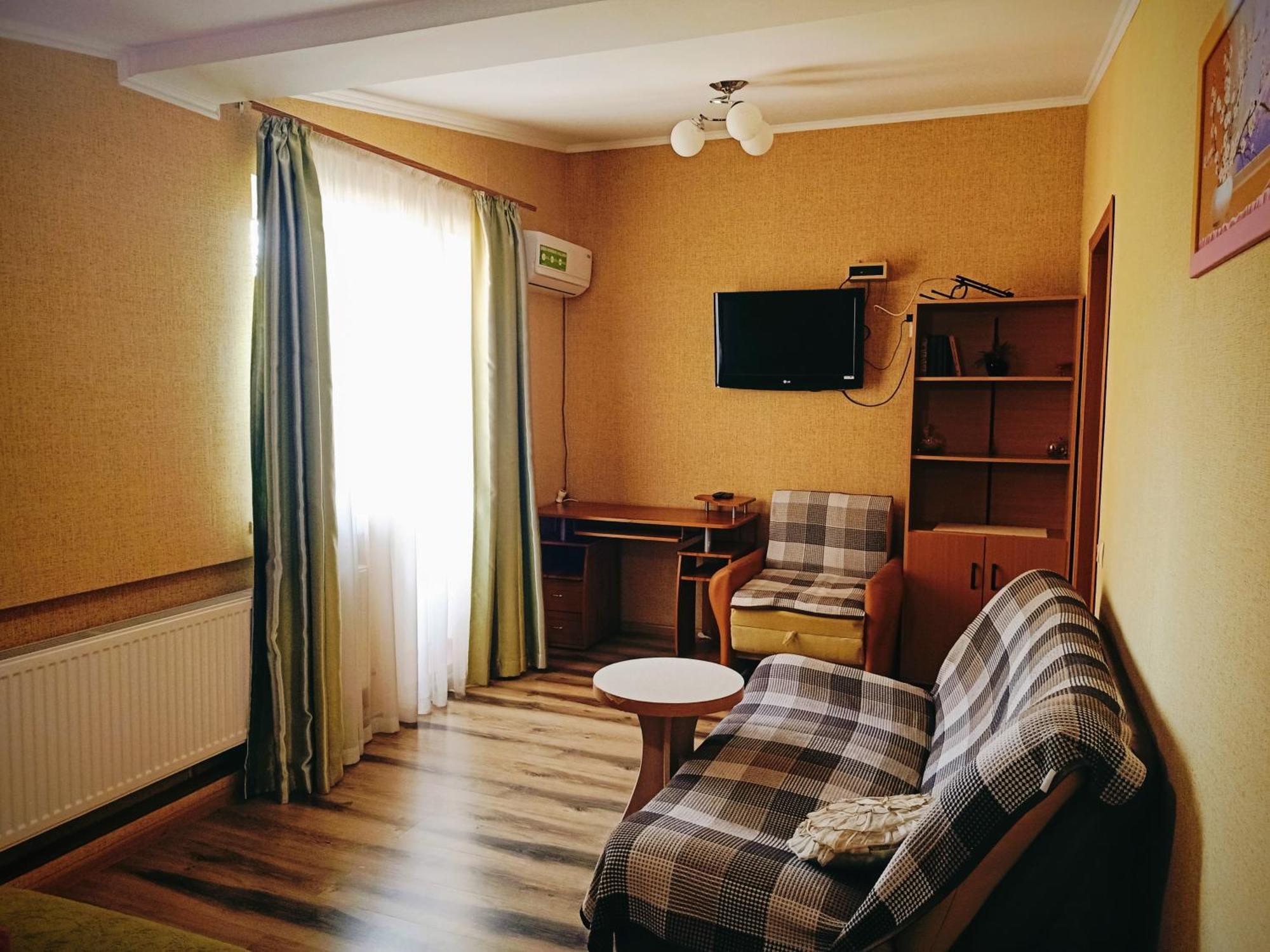 Apartment On Hoholya 90 克洛佩夫尼茨基 外观 照片