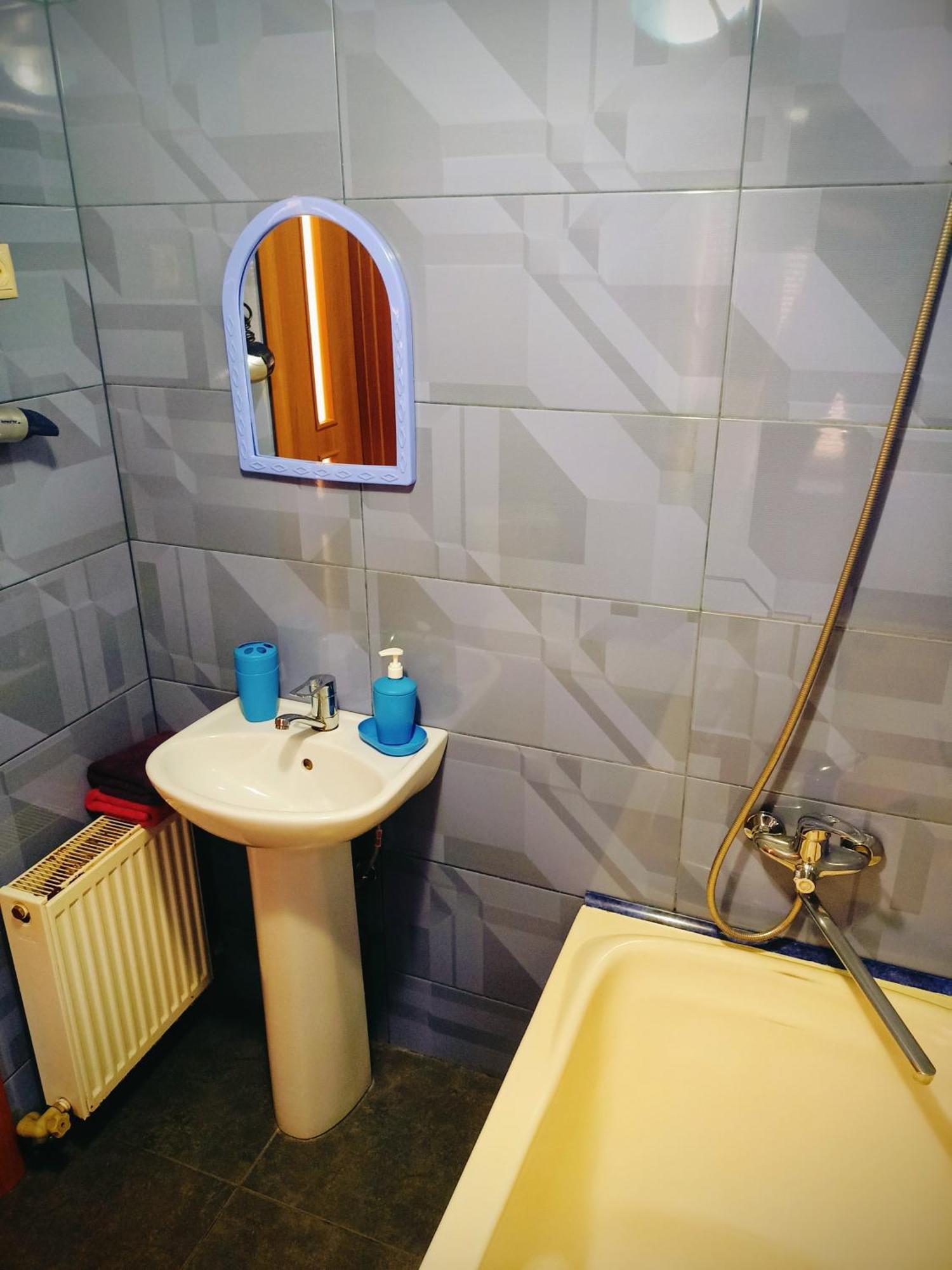 Apartment On Hoholya 90 克洛佩夫尼茨基 外观 照片