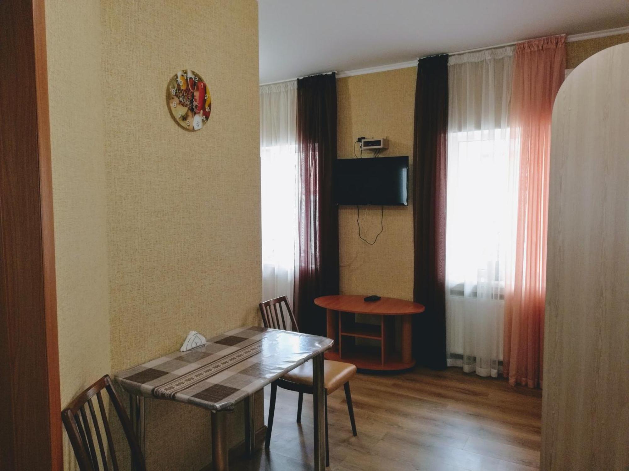 Apartment On Hoholya 90 克洛佩夫尼茨基 外观 照片